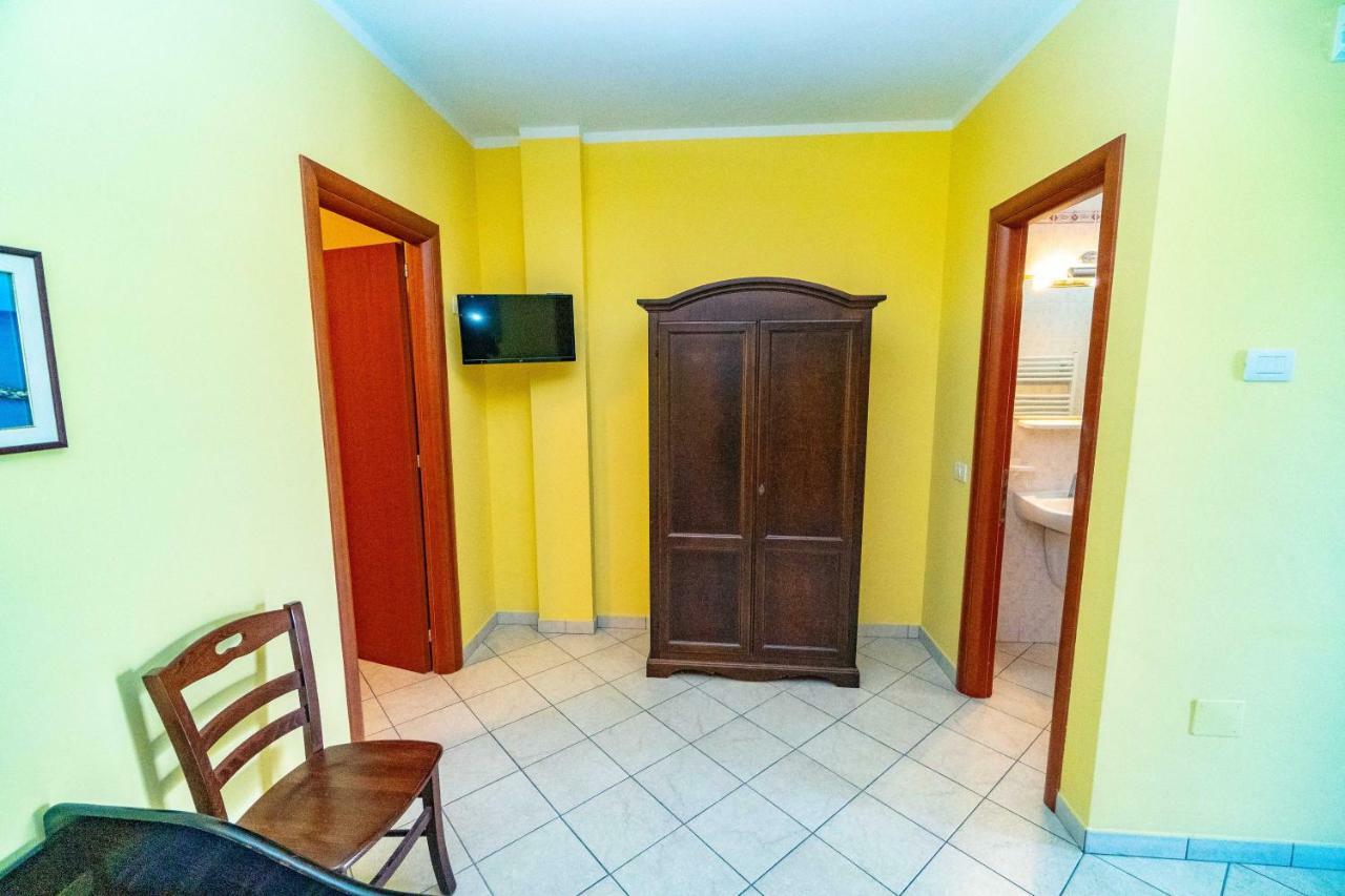 Villa Mapa - Appartamenti Vicino Al Mare Vieste Luaran gambar